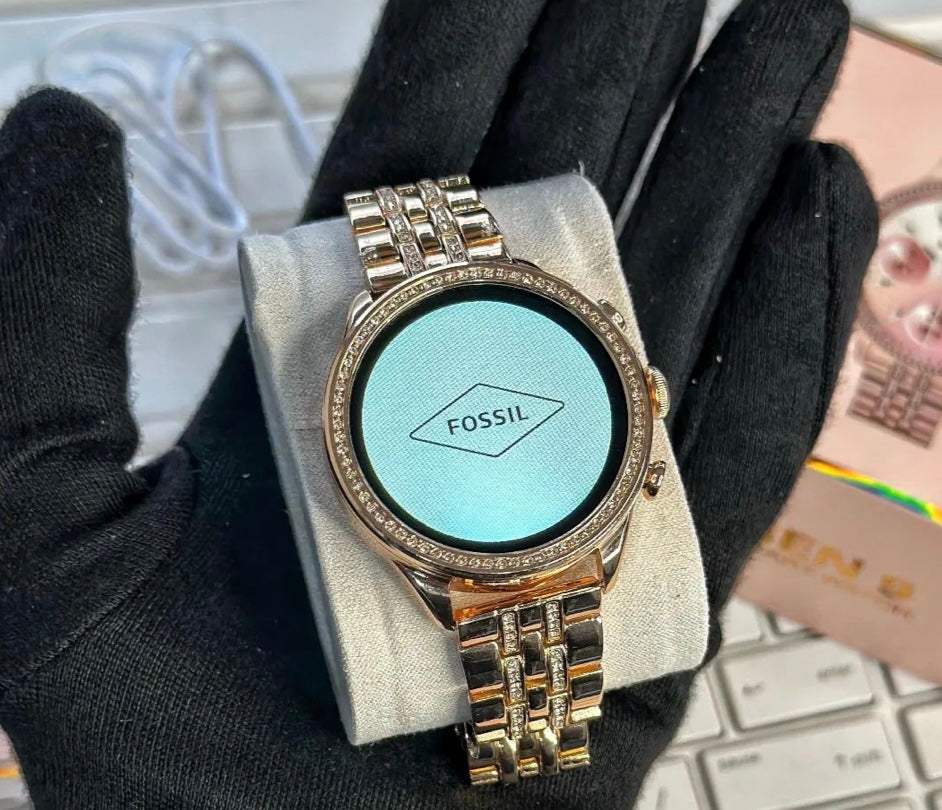 BEST FEMALE SMART WATCH OF FOSSIL DIAMOND EDITION