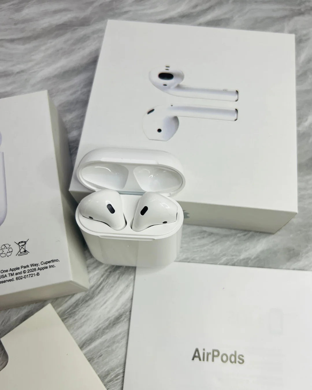 AirPods 2 (White) - Free Silicone Cover