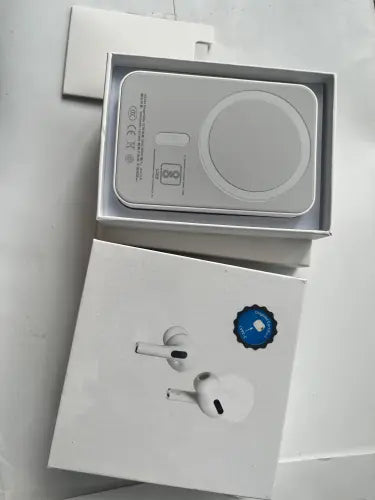 AirPods Pro 2nd Generation (White) 1 Year warranty 26900/ mrp serial no verified       (10 Days No Question Ask Return Available on this Product. )